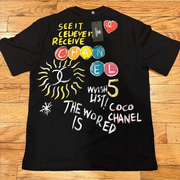 Chanel Graffic T-Shirt - Picture 1 of 2